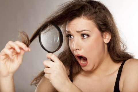 Jak wzmocnić wypadające włosy przy pomocy kosmetyków?