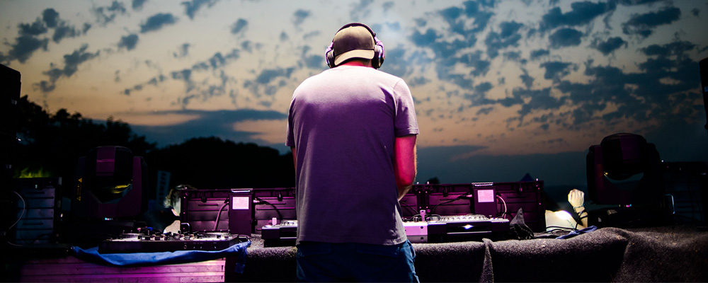 Słynni współcześnie DJ-e – sprawdź, czy znasz wszystkich